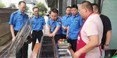 湖北省十堰市鄖陽區(qū)開展露天餐飲油煙污染專項整治行動